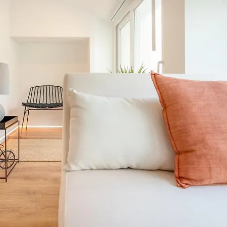 Guestready - A Charming Place To In